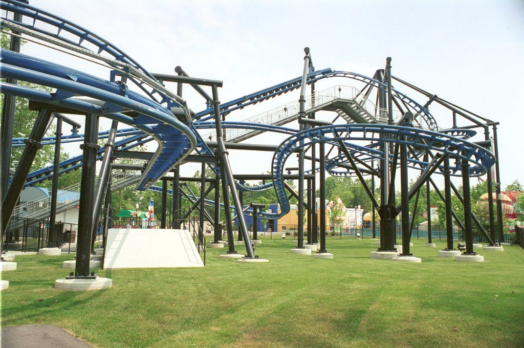 Suspended Family Coaster Vekoma Rides Manufacturing BV